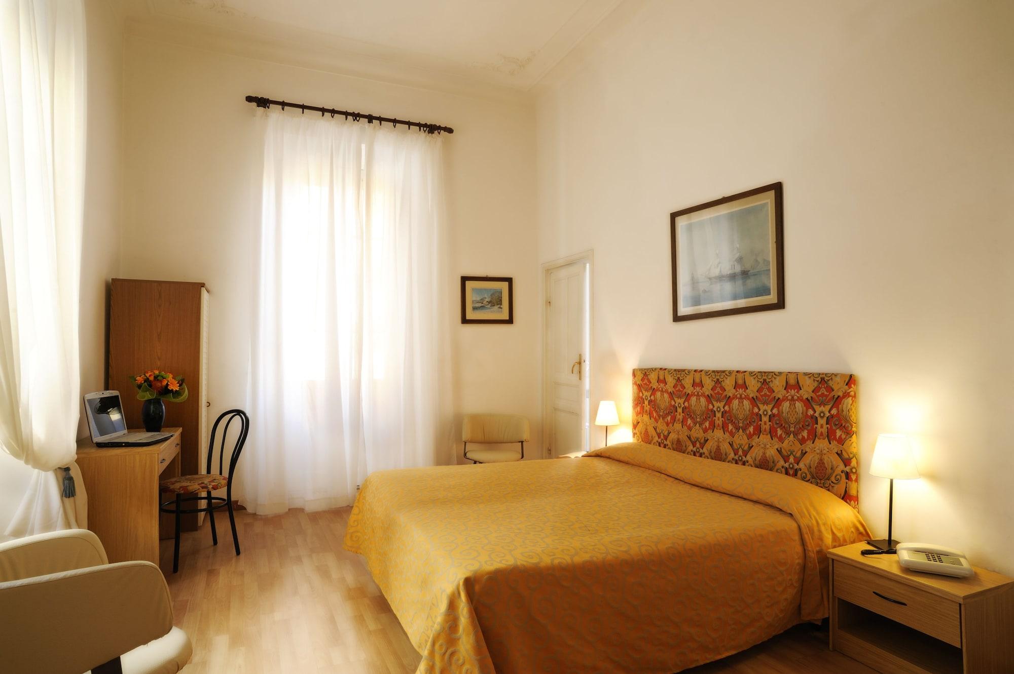 Hotel Alfieri Алассио Экстерьер фото