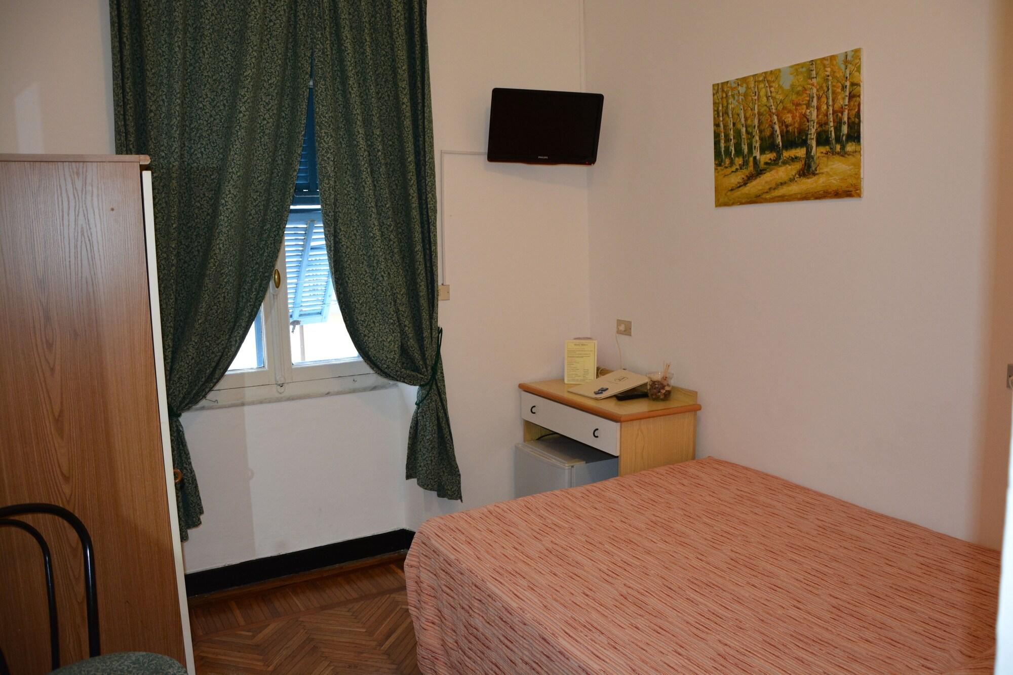 Hotel Alfieri Алассио Экстерьер фото
