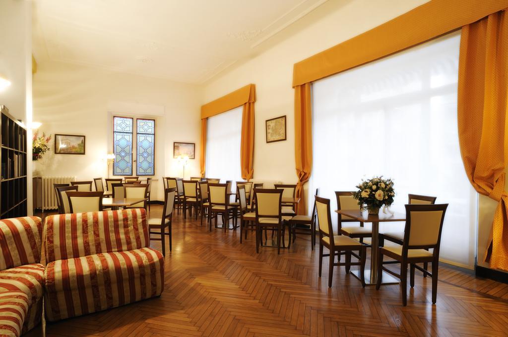 Hotel Alfieri Алассио Экстерьер фото