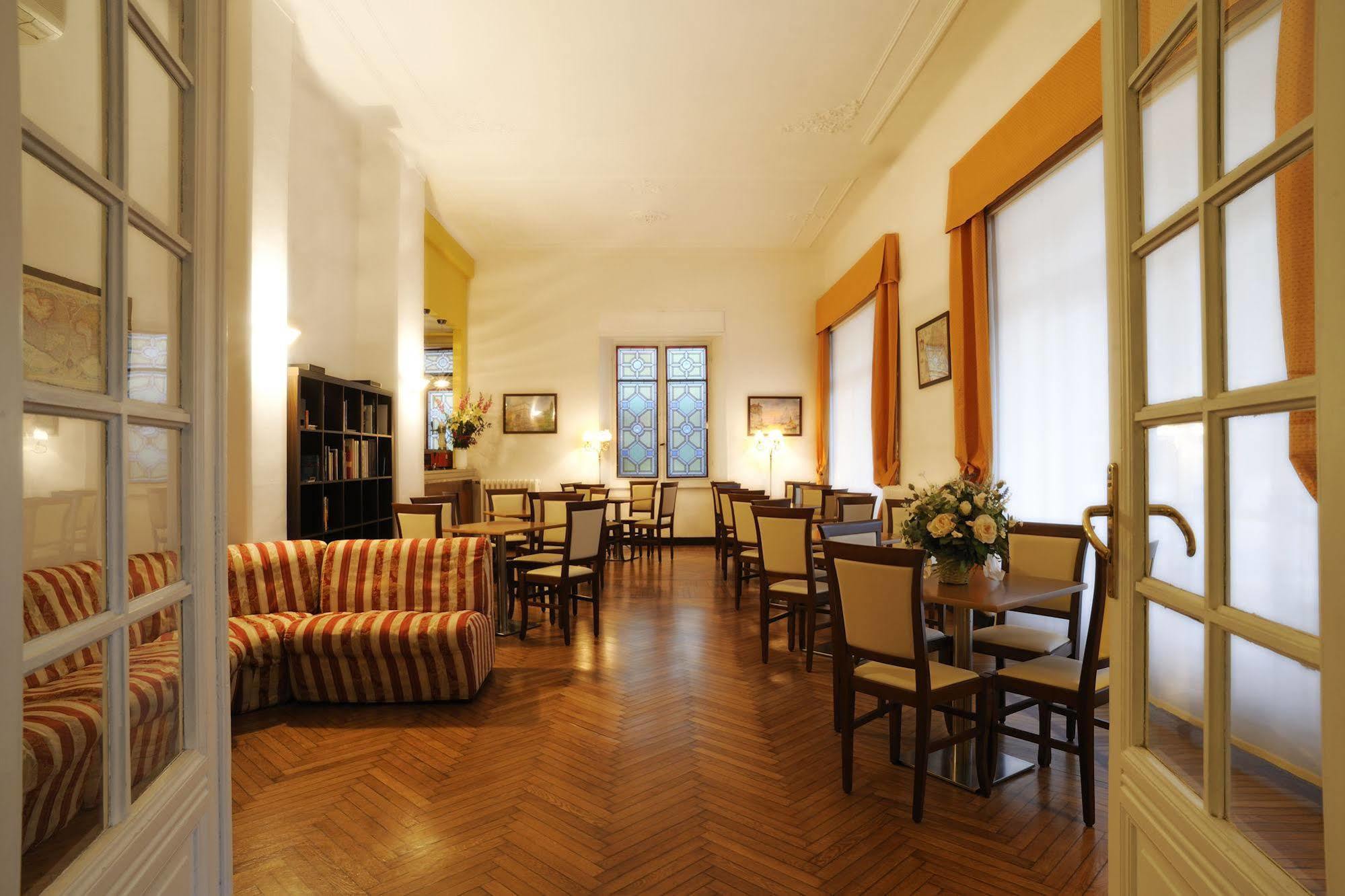 Hotel Alfieri Алассио Экстерьер фото